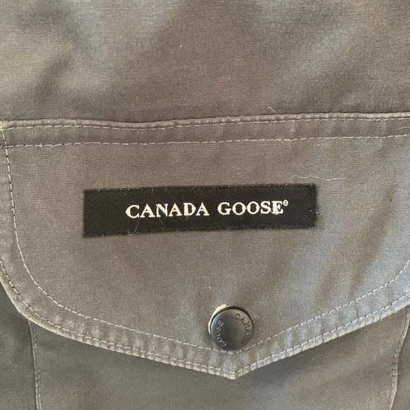**SOLD** CANADA GOOSE | Trillium Parka - Picture 5 of 9